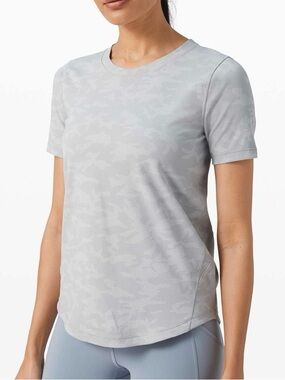 Lululemon long distance short sleeve